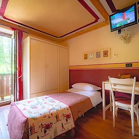 Della Nouva Hotel